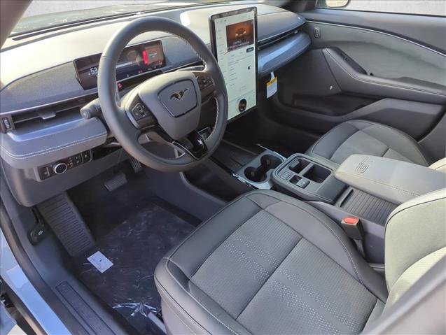 2025 Ford Mustang Mach-E GT photo 3