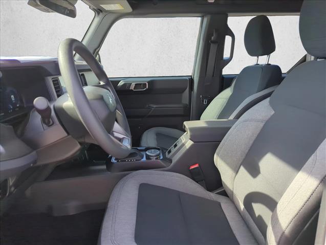 2025 Ford Bronco Base photo 4