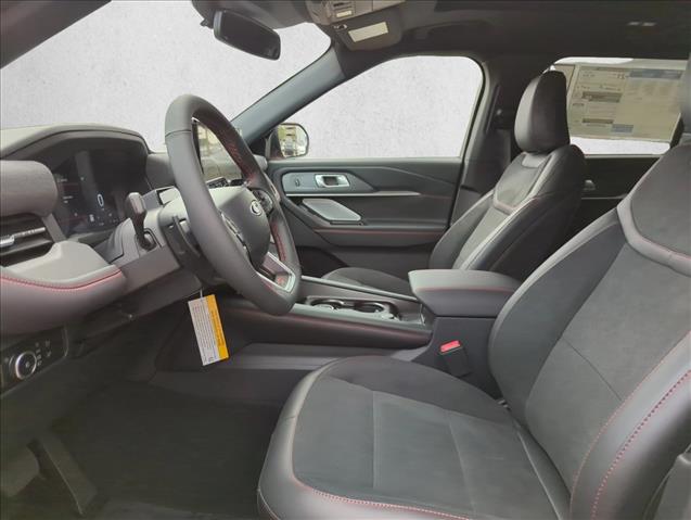 2026 Ford Explorer ST photo 4