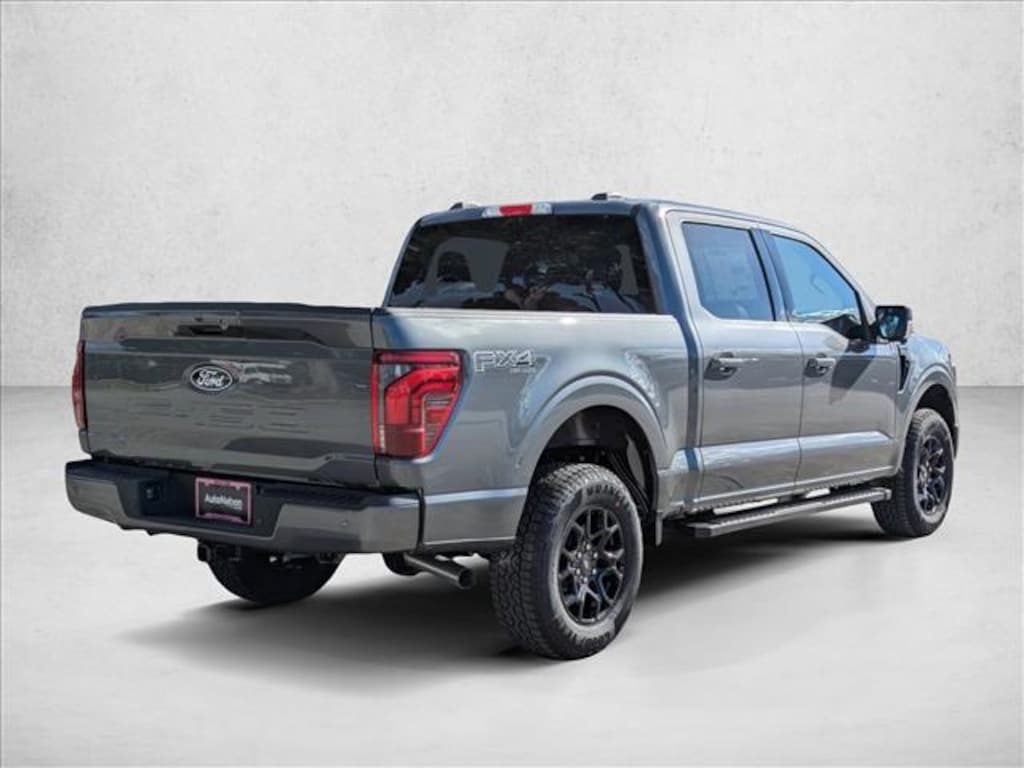 New 2025 Ford F-150 LARIAT Truck SuperCrew Cab