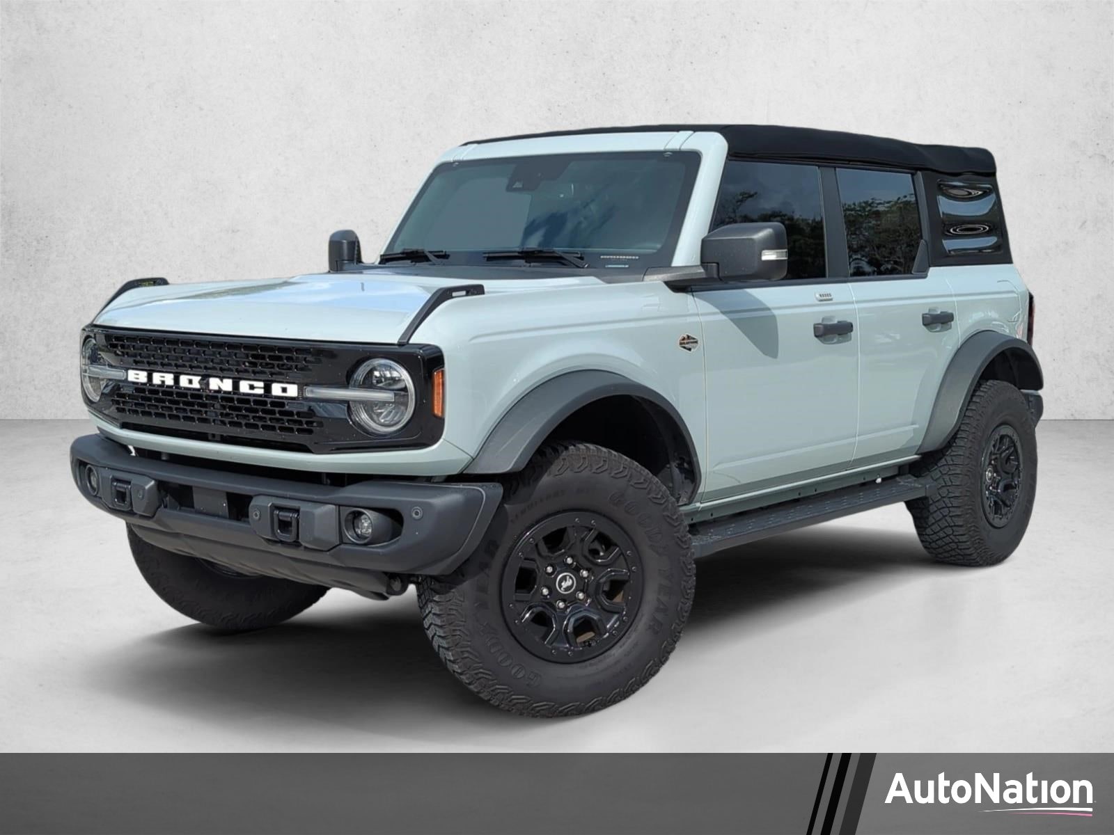 2023 Ford Bronco Wildtrak 4x4's photo