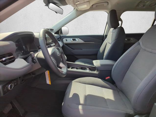 2026 Ford Explorer photo 2