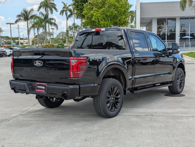 2025 Ford F-150 Lariat photo 2