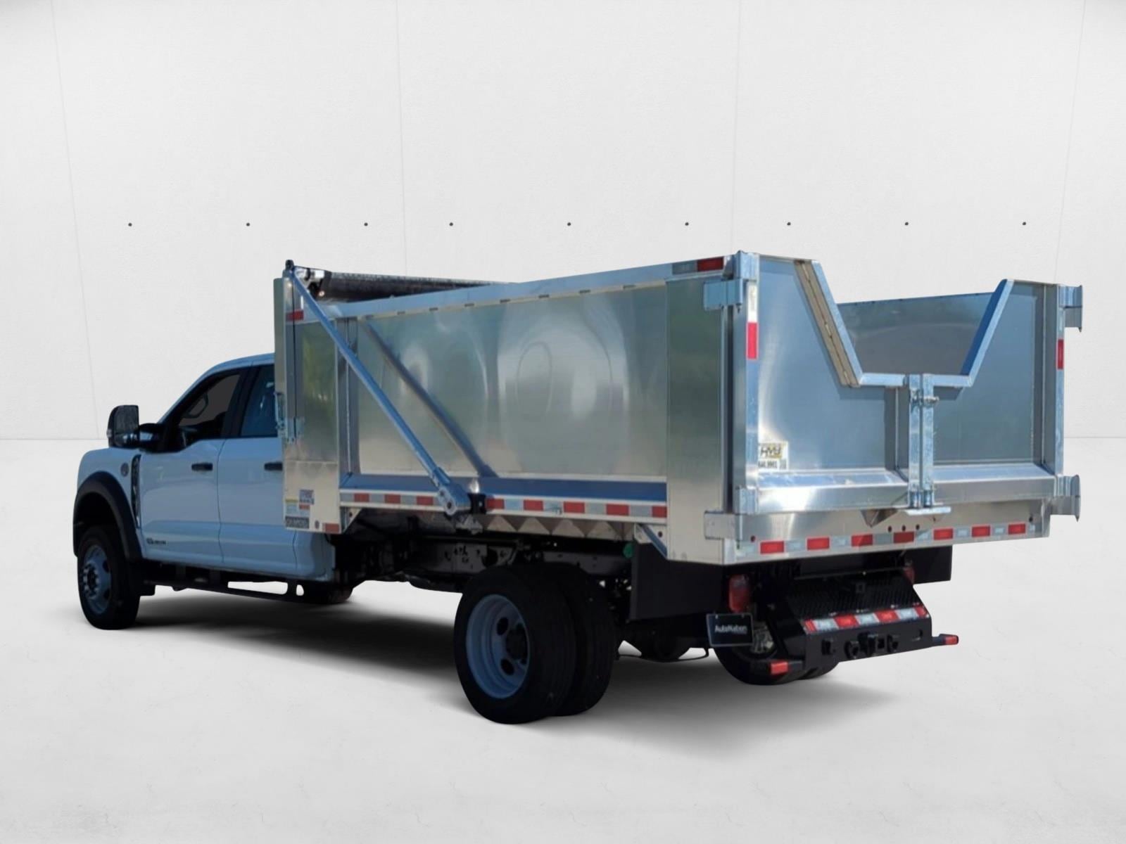 2025 Ford F-450 Super Duty Chassis Cab XL - Photo 9