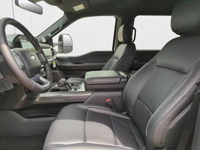 2025 Ford F-150 Lariat photo 4