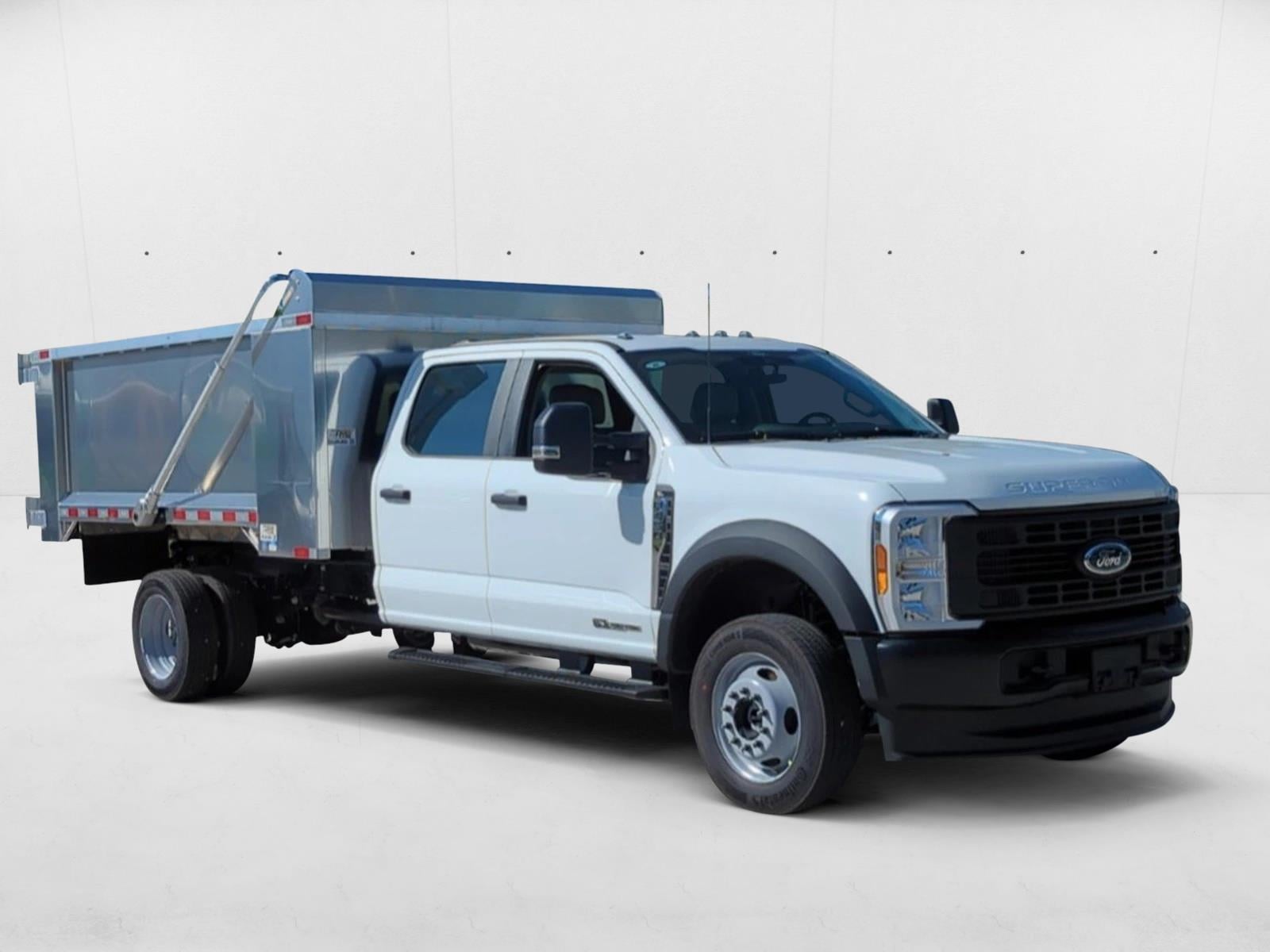 2025 Ford F-450 Super Duty Chassis Cab XL - Photo 7