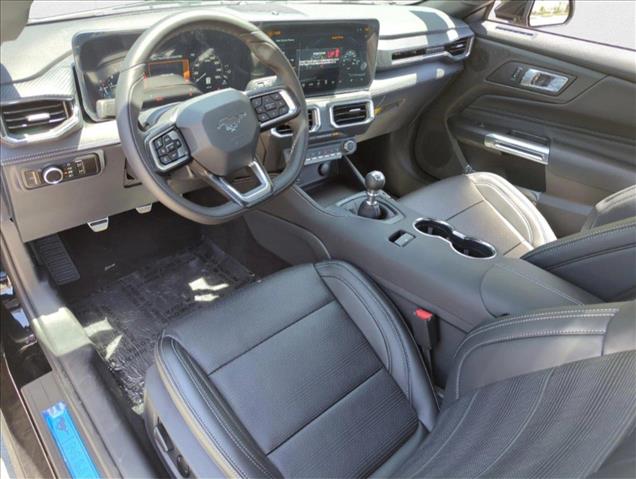 2025 Ford Mustang GT Premium photo 3