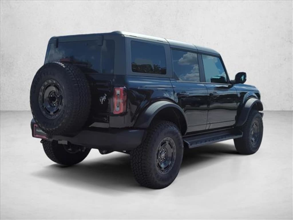 New 2025 Ford Bronco Outer Banks SUV