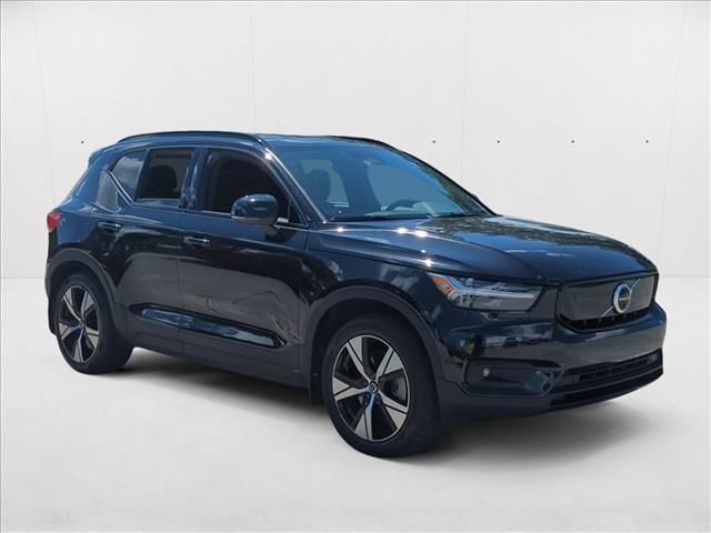 2022 Volvo XC40 Recharge Twin Plus photo 3