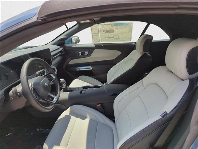 2025 Ford Mustang EcoBoost Premium Convertible photo 4