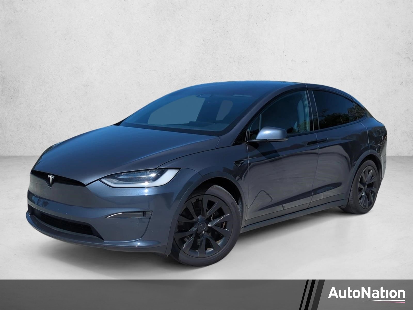 2022 Tesla Model X Long Range's photo