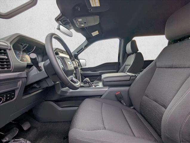2025 Ford F-150 XLT photo 4