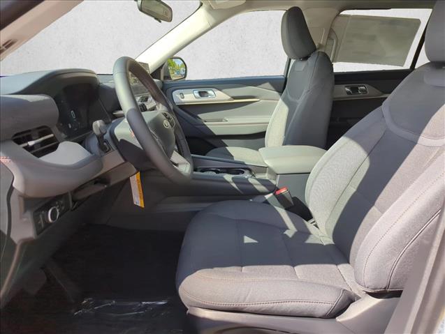 2026 Ford Explorer photo 4