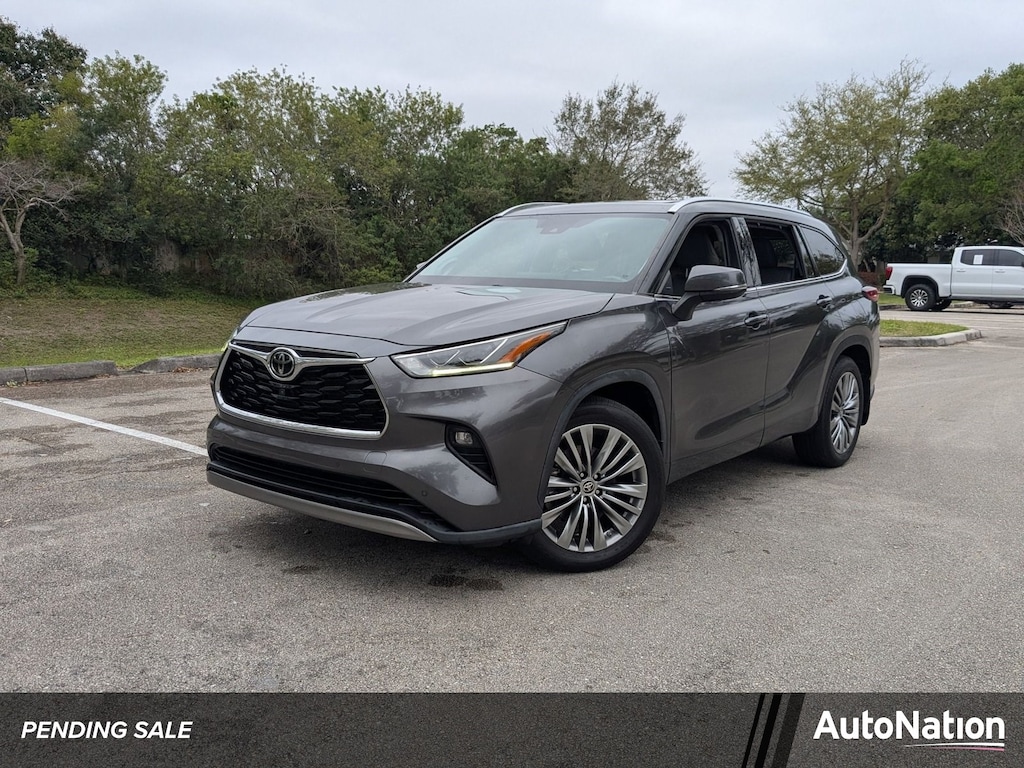 Used 2022 Toyota Highlander Platinum SUV