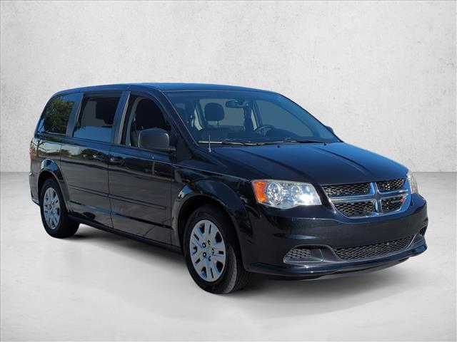 2015 Dodge Grand Caravan SE photo 3
