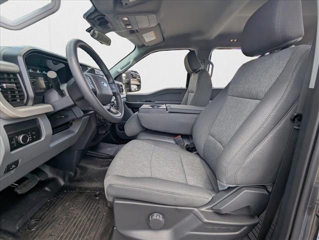 2026 Ford F-350 XL photo 4