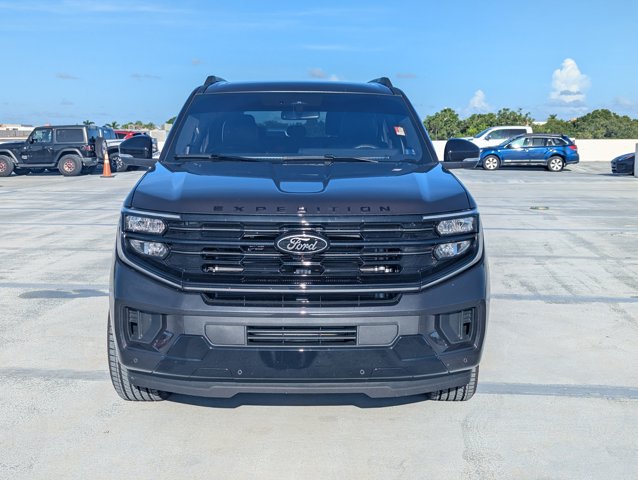 2025 Ford Expedition Platinum photo 3