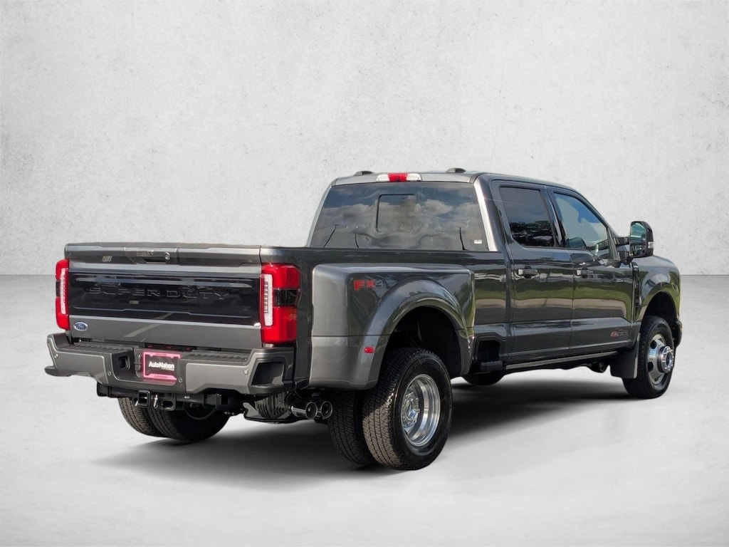 New 2026 Ford F-350 Platinum Truck Crew Cab