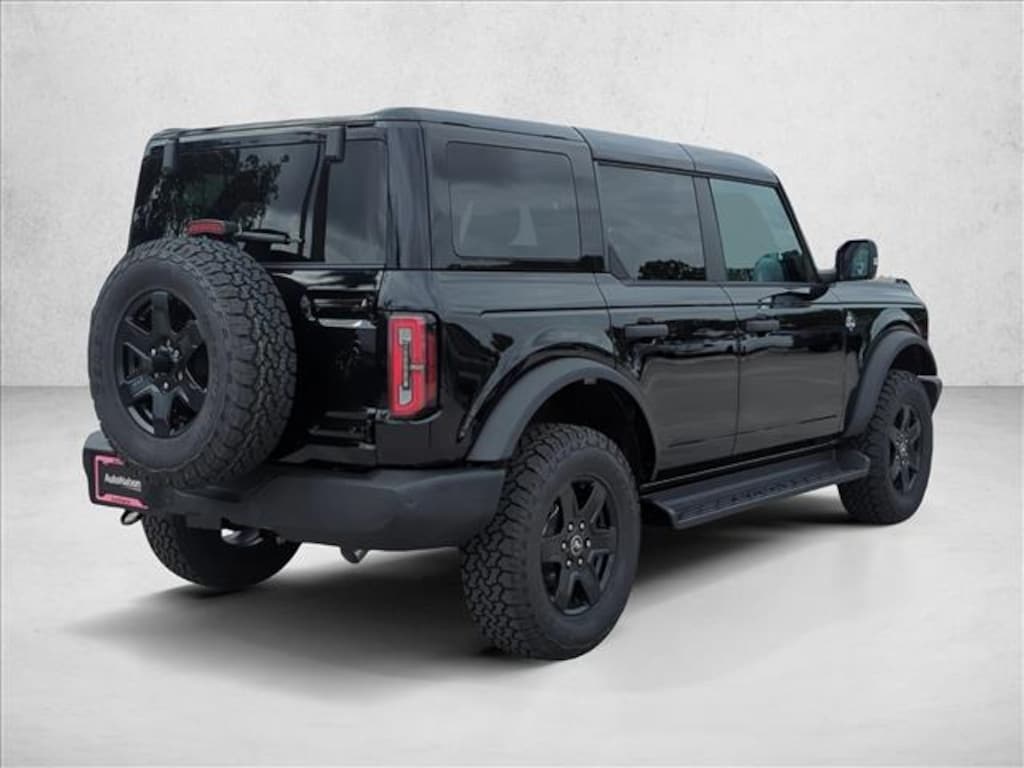 New 2025 Ford Bronco Outer Banks SUV