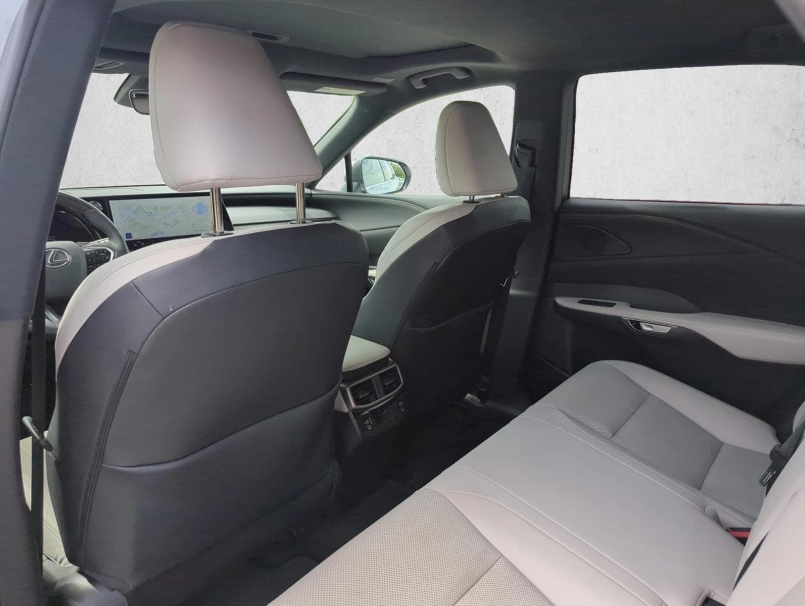 2025 Lexus RX 18