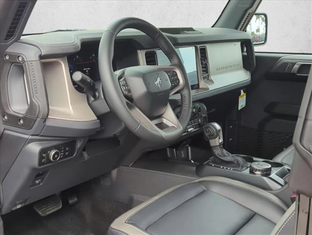 New 2025 Ford Bronco Outer Banks SUV