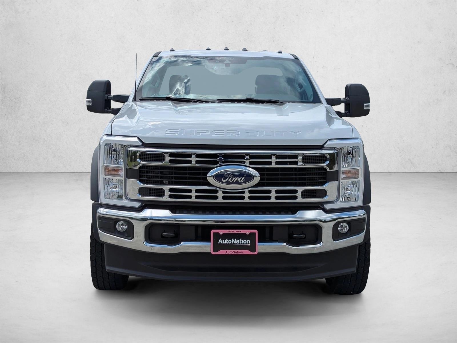 2025 Ford F-600 Super Duty Chassis Cab XL - Photo 6