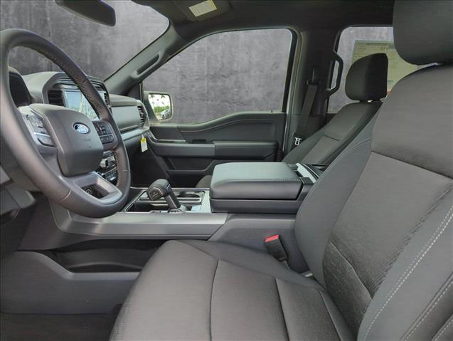 2025 Ford F-150 XLT photo 4