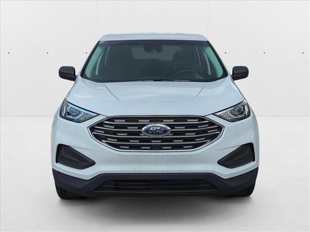 2020 Ford Edge SE photo 2