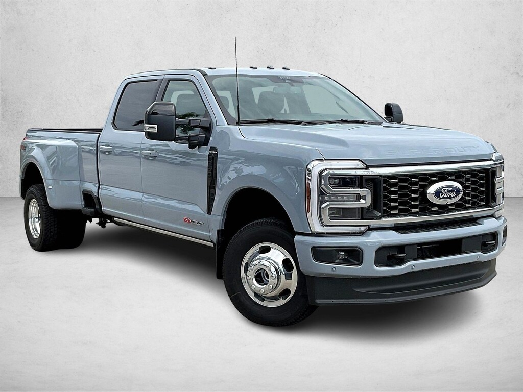 New 2026 Ford F-350 Platinum Truck Crew Cab