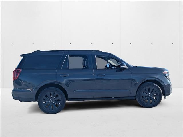 2025 Ford Expedition Platinum photo 2