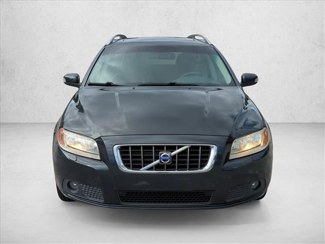Used 2009 Volvo V70 3.2 with VIN YV1BW982691102082 for sale in Margate, FL