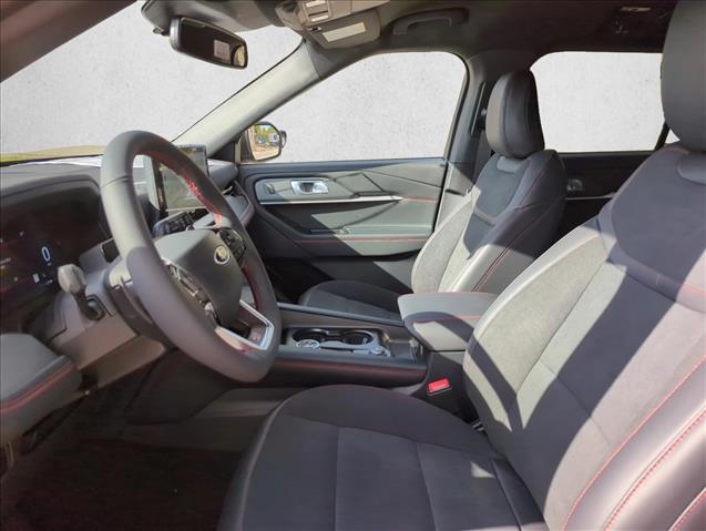 2026 Ford Explorer ST photo 4