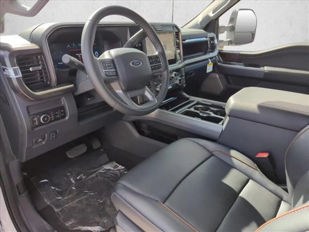 New 2026 Ford F-350 LARIAT Truck Crew Cab