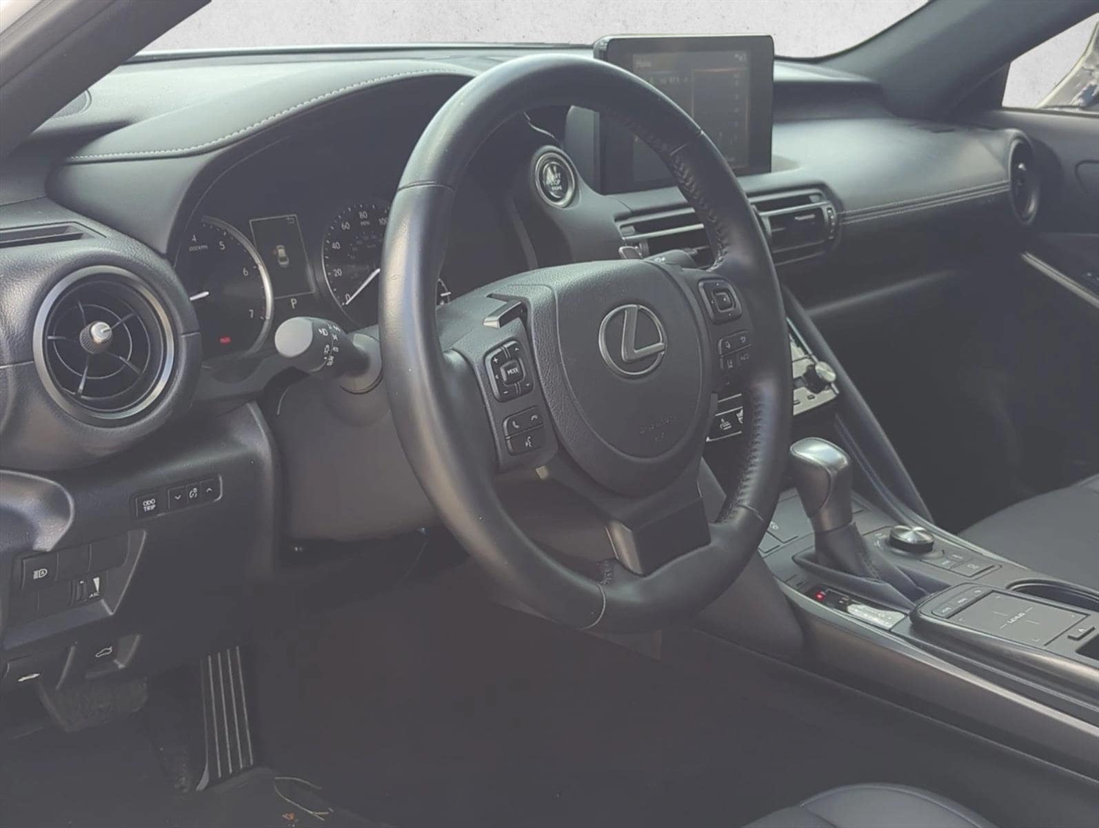 2025 Lexus IS 5