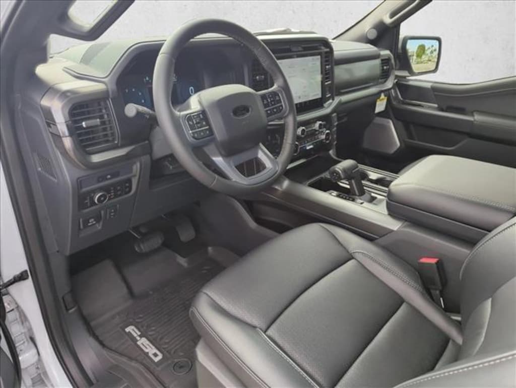 New 2025 Ford F-150 LARIAT Truck SuperCrew Cab