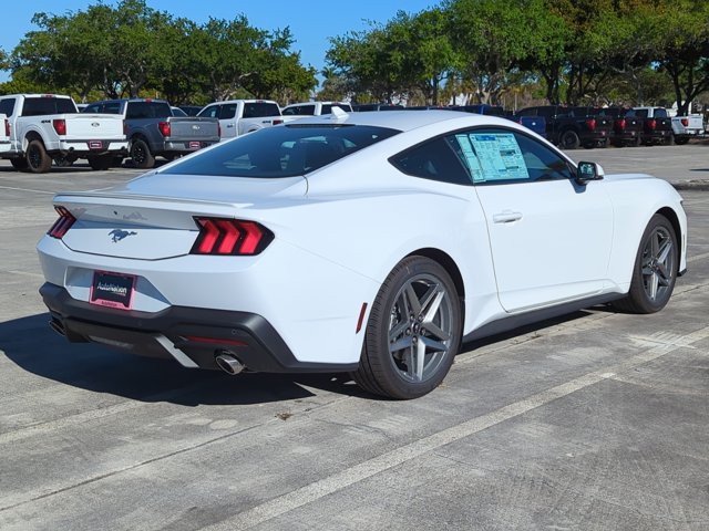 2025 Ford Mustang EcoBoost Premium photo 2