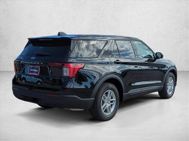 2026 Ford Explorer photo 2