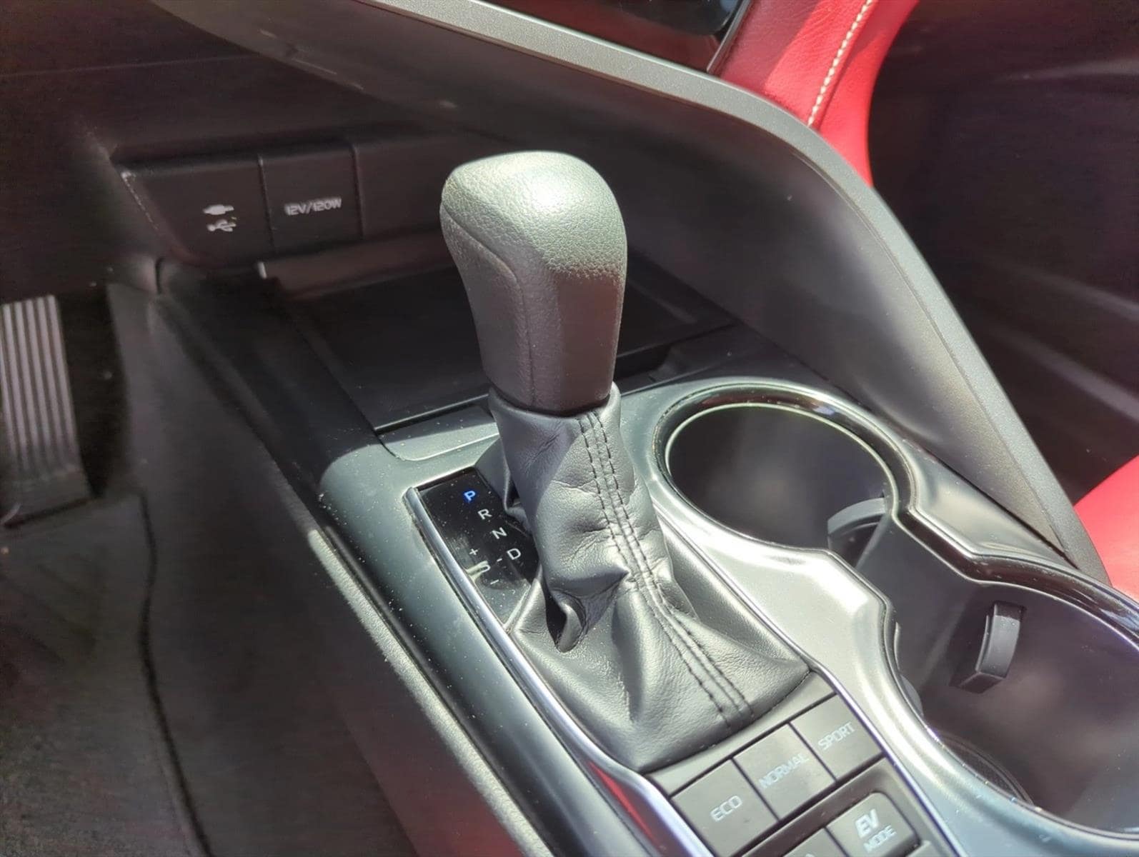 2019 Toyota Camry 8