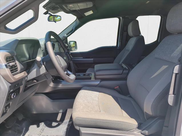 2025 Ford F-150 XLT photo 4