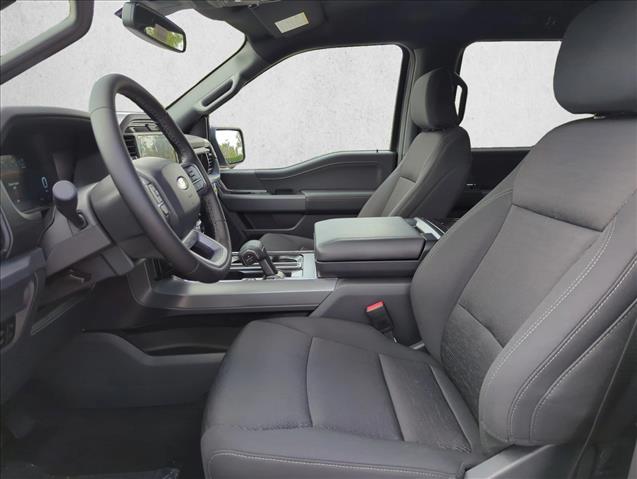 2025 Ford F-150 XLT photo 4
