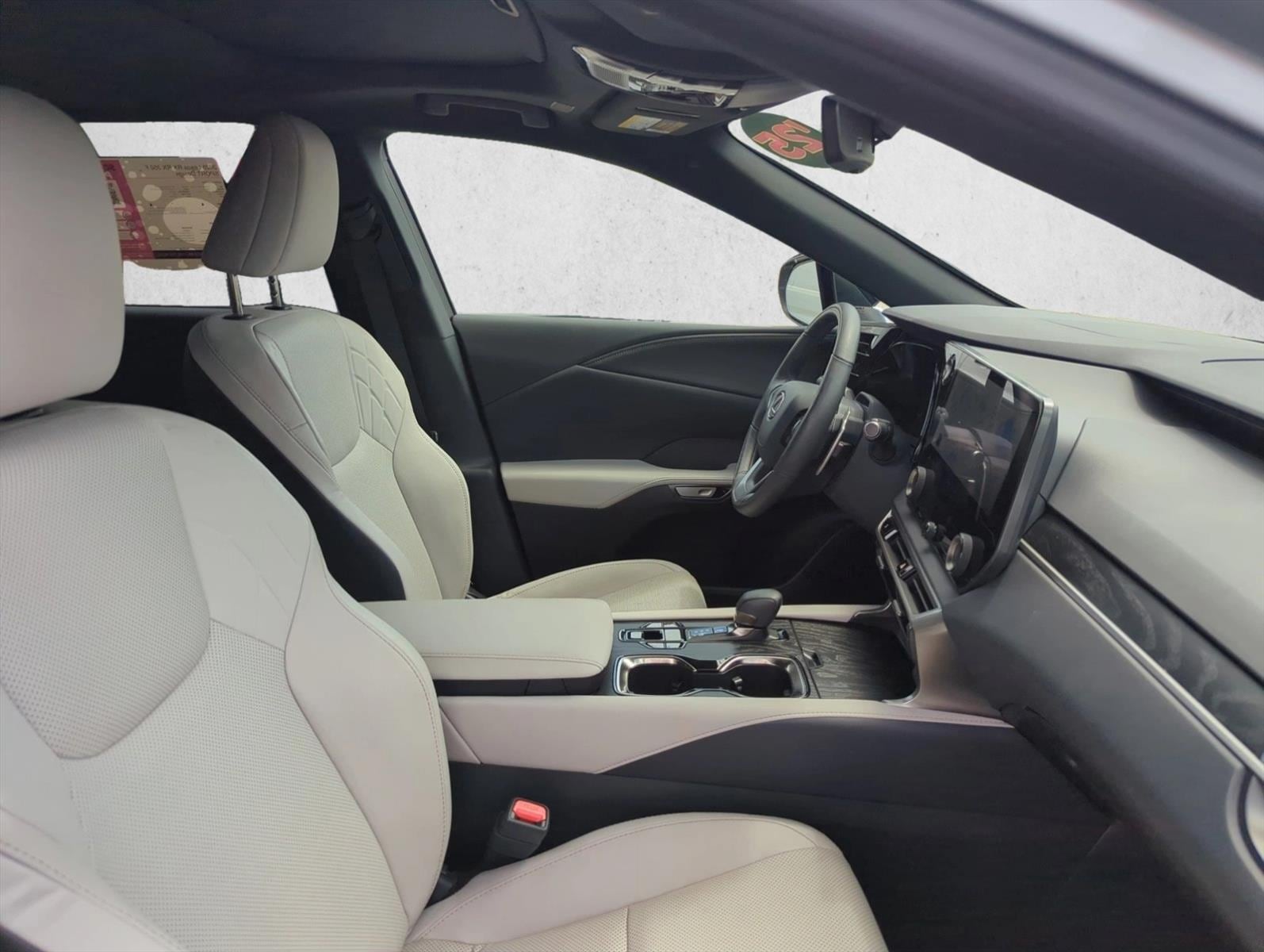 2025 Lexus RX 24