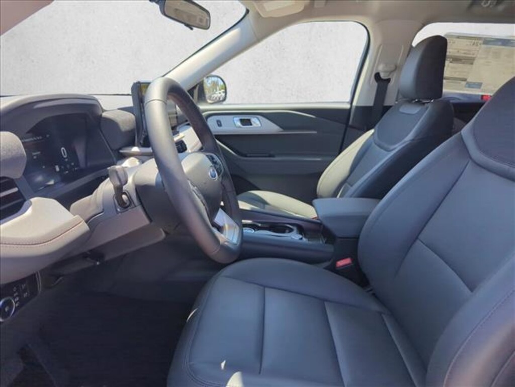 New 2026 Ford Explorer Active w/200A Pkg SUV