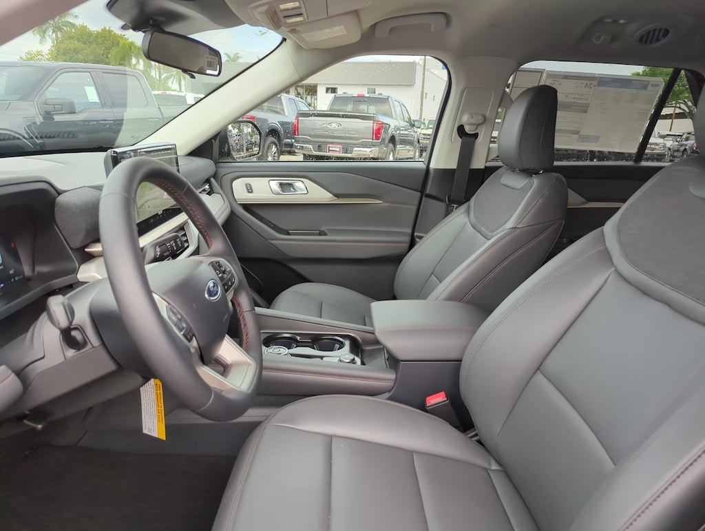 New 2026 Ford Explorer Active w/200A Pkg SUV