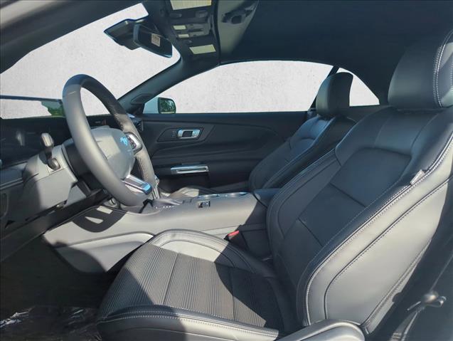 2025 Ford Mustang EcoBoost Premium Convertible photo 3