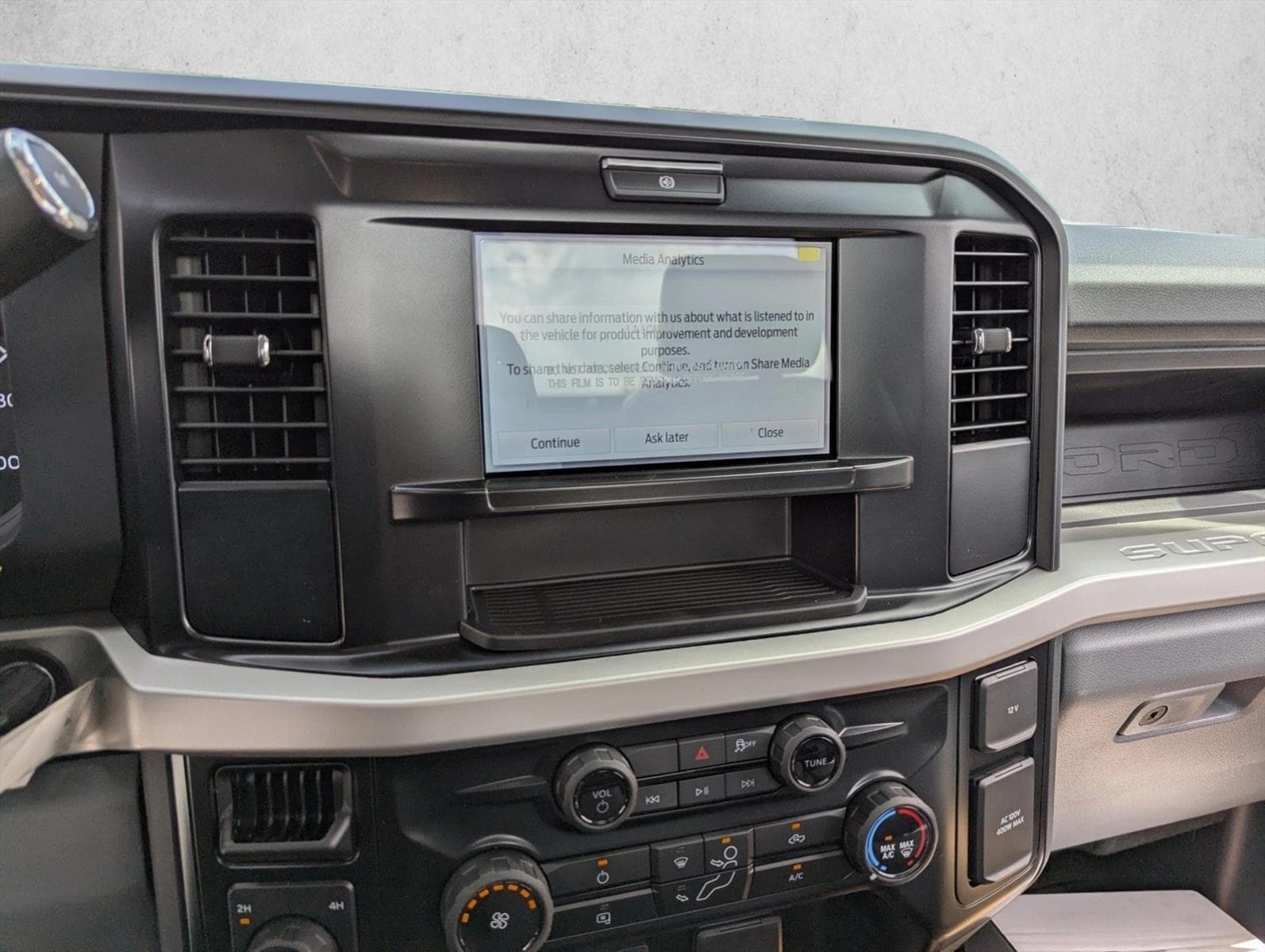 2025 Ford F-600 Super Duty Chassis Cab XL - Photo 12