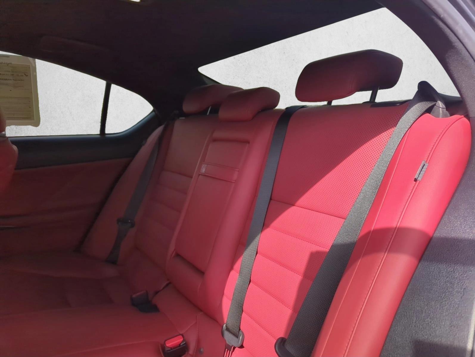 2023 Lexus IS 21