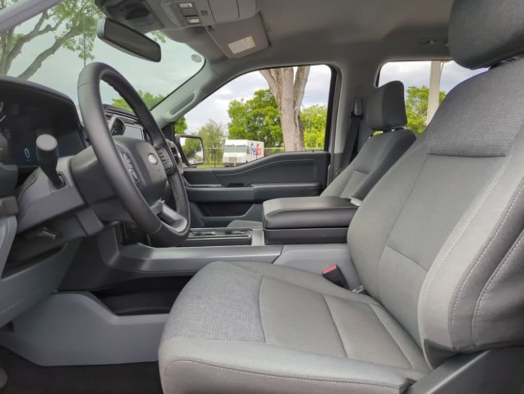 New 2025 Ford F-150 XLT Truck SuperCrew Cab