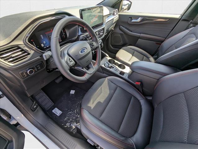 2025 Ford Escape ST-Line photo 3