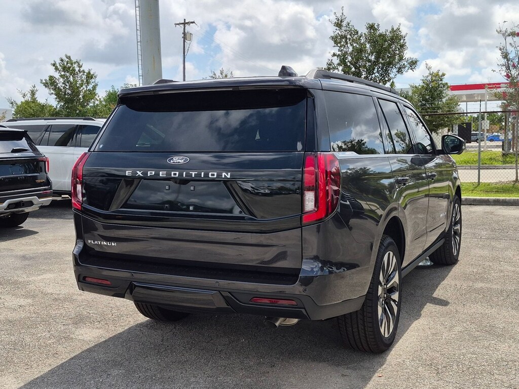 New 2027 Ford Expedition Platinum SUV