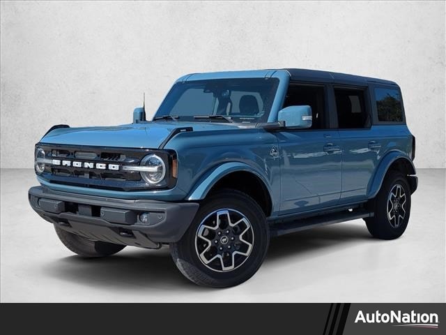 2023 Ford Bronco 4-Door Outer Banks's photo